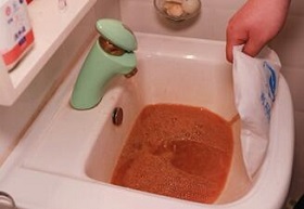 家里的自来水管需要清洗吗？不洗，喝水用水真的放心吗？